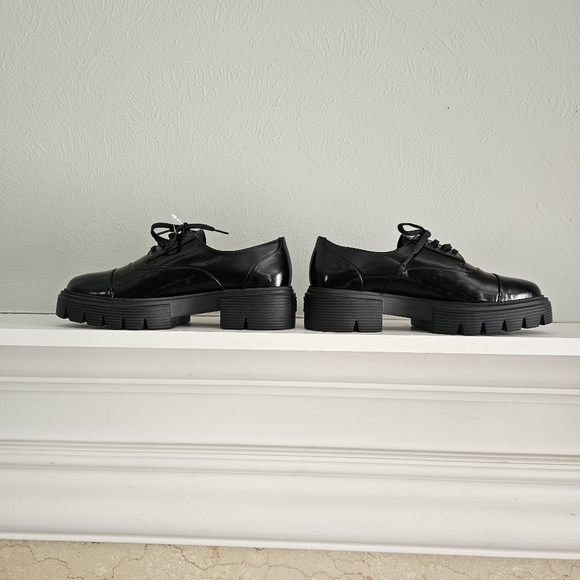 NWOT Stuart Weitzman Nolita Lace Up Oxford Shoes- Black - Picture 2 of 16